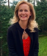 Book an Appointment with Dr. Shawna Dingman for Adult Chiropractic (18 years +)