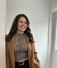 Book an Appointment with Amanda Smytaniuk for Hypnotherapy