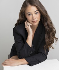 Book an Appointment with Dr. Tessa Stark for Injectables