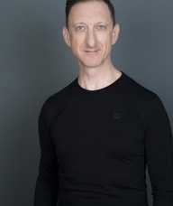 Book an Appointment with Damian Wyard for Physiotherapy/Pilates
