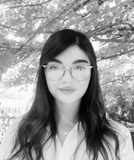 Book an Appointment with Safa Karoumi for Psychotherapy