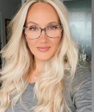 Book an Appointment with Nicole Scarisoreanu for Registered Massage Therapy