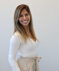 Book an Appointment with Miss Gisenia Utreras for Massage Therapy