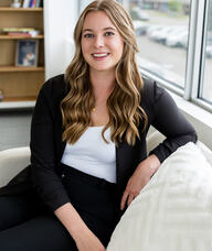 Book an Appointment with Chelsea Bicknell for Free Initial Consultation