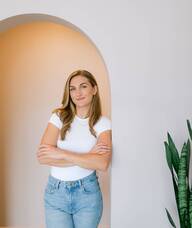 Book an Appointment with Lorena Petrucci for Osteopathy