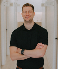 Book an Appointment with Dr. Kelly Michael for Chiropractic