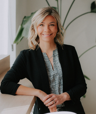 Book an Appointment with Dr. Shastidy Lanigan for Chiropractic