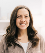 Book an Appointment with Lindsay Ries for Counselling