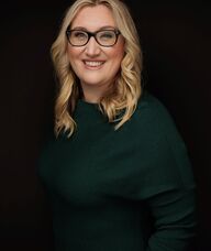 Book an Appointment with Lissy Mitchell for Massage Therapy