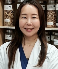 Book an Appointment with Yun Kan for Student Practitioner: Acupuncture